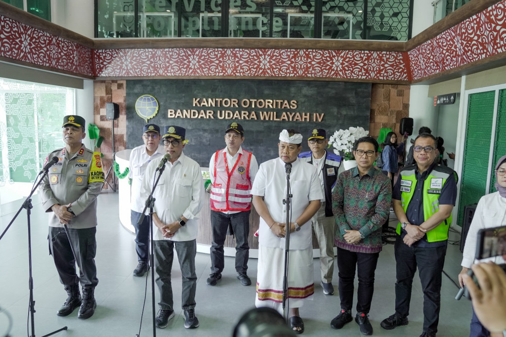 Kunjungan Kerja Menhub RI Ke Bali, Sekda Hadiri Rakor Pengamanan Nataru